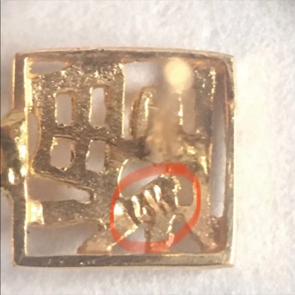 14k Solid Gold with Mother of Pearl Set - Picture 4 of 6